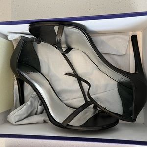 Stuart Weitzman Nudist song, black, 8, perfect condition, never worn